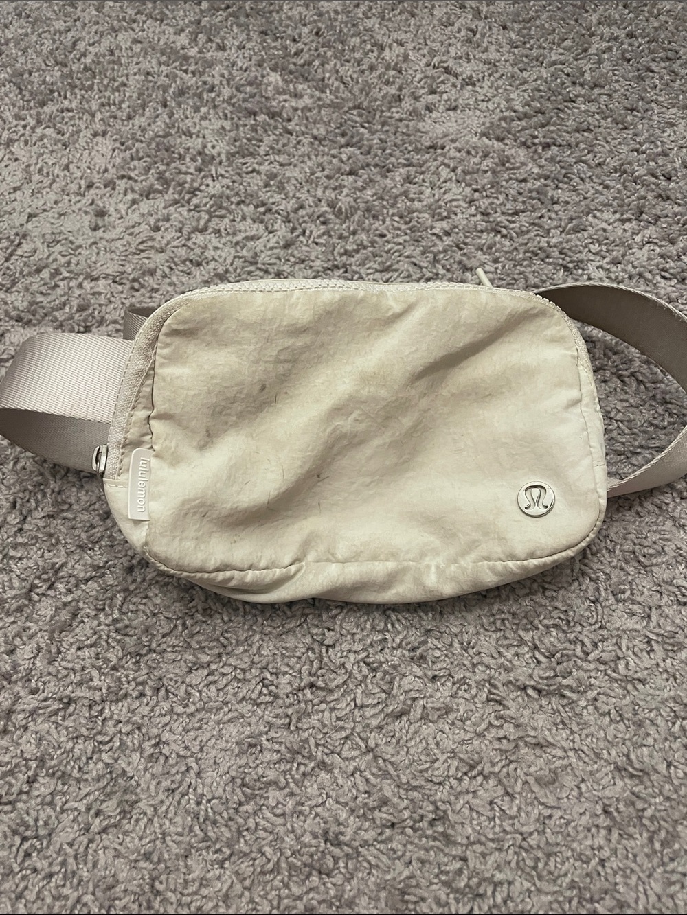 lululemon athletica white belt bag
